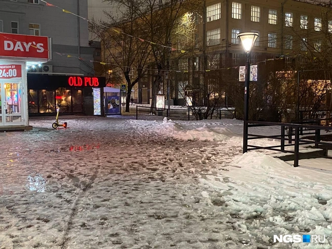По данным «Яндекс.Погоды», сейчас в Новосибирске +4 градуса. Днем столик термометра в городе держатся на отметке -1, а утром — -2 градуса. | Источник: Анастасия Хрипушина/NGS.RU