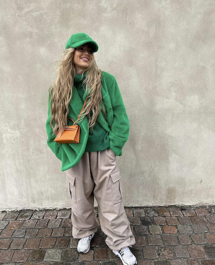 Как выглядят самые модные брюки будущей весны? Ответ знает наш любимый стилист из Копенгагена — Эмили Синдлев