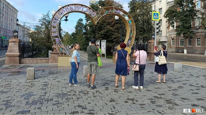Многие екатеринбуржцы искренне любят свой город. Но в нем всегда есть, что улучшить | Источник: Владислав Лоншаков / E1.RU