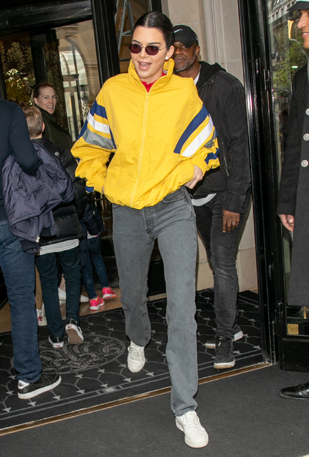 Кендалл Дженнер в Париже, 4 апреля | marieclaire.ru