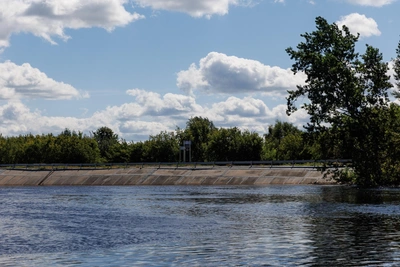 Вода уходит: свежие данные об уровне рек в Тюменской области