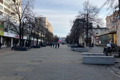 Иллюминацию на Кировке в Челябинске убрали окончательно