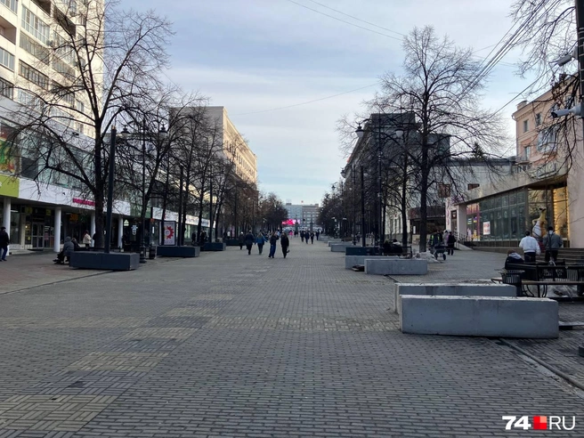 Теперь на Кировке хорошо видно весеннее небо | Источник: Наталья Лапцевич