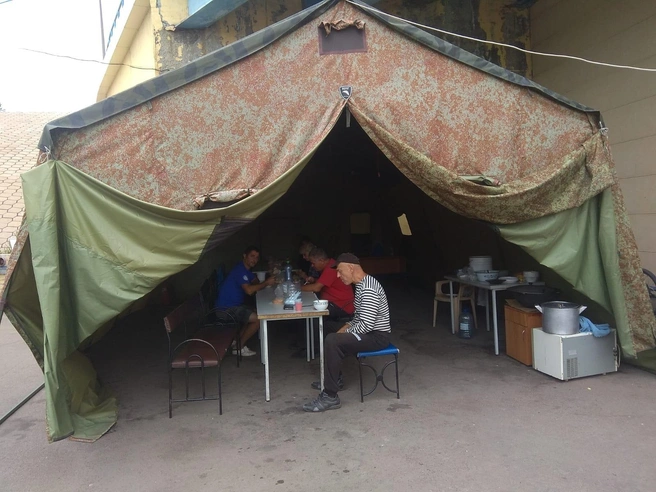 Полевая кухня в Мариуполе | Источник: Андрей Сполитак