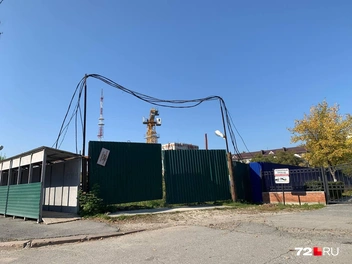 Никакой информации о стройке нет | Источник: Никита Кифорук / 72.RU