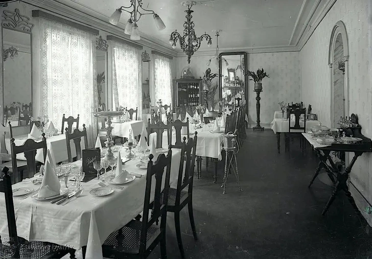 Интерьер «Гранд-Отеля» в Ставангере, 1911 год | Источник: HAKON JOHANNESSEN / STAVANGER BYARKIV
