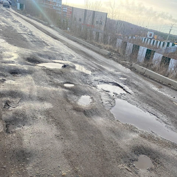Однако проезд Детский, где Оксана предлагает оборудовать остановку выглядит так | Источник: предоставлено Оксаной