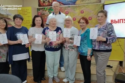 В Благовещенске прошёл выпуск художников клуба «Живопись 55+»