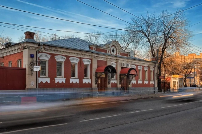 Селезневские бани расположились на одноименной улице еще в XVIII веке, в свое время в них любила отдыхать Наталья Гончарова | Источник: Аркадий Демин / Яндекс Карты