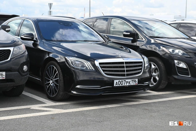 Mercedes-Benz S-Class фаната бондианы | Источник: Дмитрий Емельянов / E1.RU