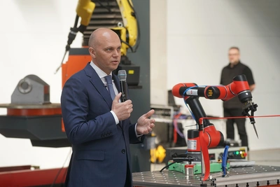 В Калининграде открыли завод сварочных роботов