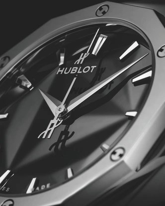 Произведение искусства, которое показывает время: Hublot презентовали часы, созданные совместно со знаменитым скульптором