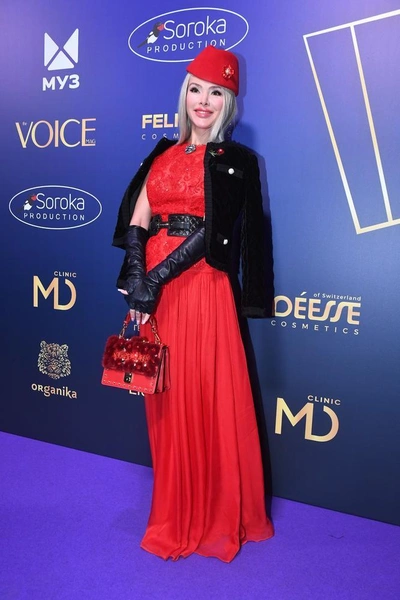 Алена Кравец | www.starhit.ru