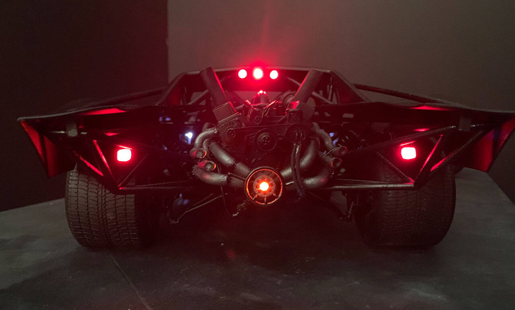 Как выглядит новый автомобиль Бэтмена