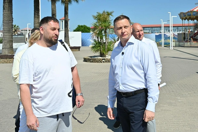 Мэр спросил туристов, чего им не хватает | Источник: sochi.ru
