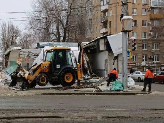 Очевидцы опасаются усиления репрессий по отношению к ларькам | Источник: Ольга К. / «Говорит Саратов» / Telegram
