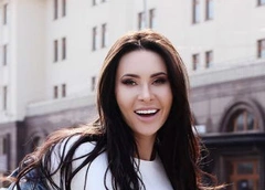 Элина Камирен дала ребенку новую фамилию