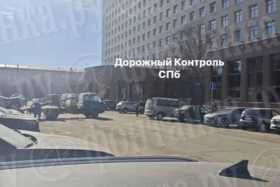 У гостиницы «Россия» в Петербурге прошли пожарные учения