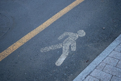 SUV Fatally Strikes Pedestrian in Leningrad Region