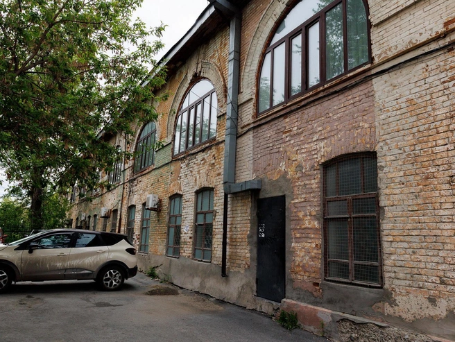 Корпус на улице Республики, 2 признан аварийным, поэтому студентов перевели в другие помещения института. | Источник: Ирина Шарова / 72.RU