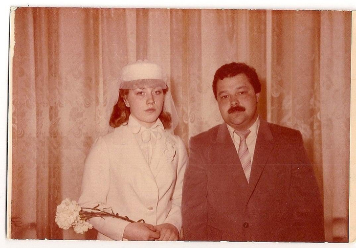 Роза Сябитова показала свое свадебное фото, после которого не захочешь замуж: фото, возраст, биография