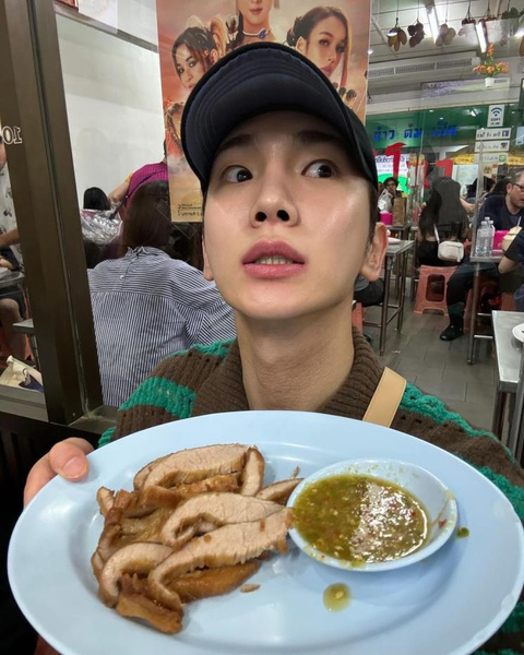 Без риса и пшеницы: в Корее набирает популярность мужская диета Ли Джун Ги и Кая из EXO
