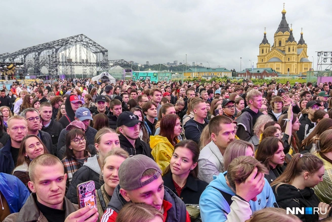 Опубликована первая волна артистов на «Пари Фест» | Источник: Наталья Бурухина / NN.RU