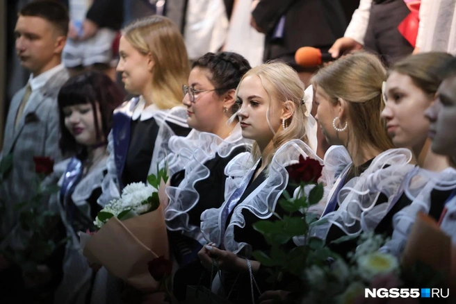 Скоро ребят ждет ЕГЭ и поступление в вузы | Источник: Евгений Софийчук / NGS55.RU
