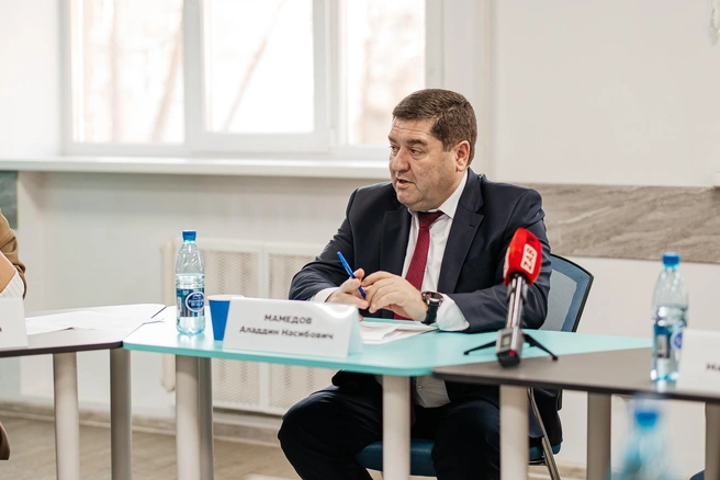 Трудности начались с самого начала, так как школу было необходимо возвести на месте вечной мерзлоты | Источник: Ксения Зимина