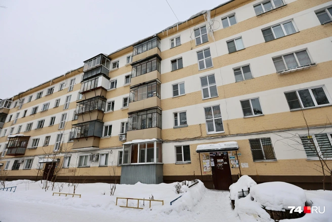 Проблем в брошенных домах хватает: затопленные подвалы, протекающие трубы, отключение света | Источник: Наталья Лапцевич