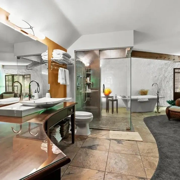 «Луковый дом» в США выставлен на продажу за $1,9 млн «Луковый дом» в США выставлен на продажу за $1,9 млн