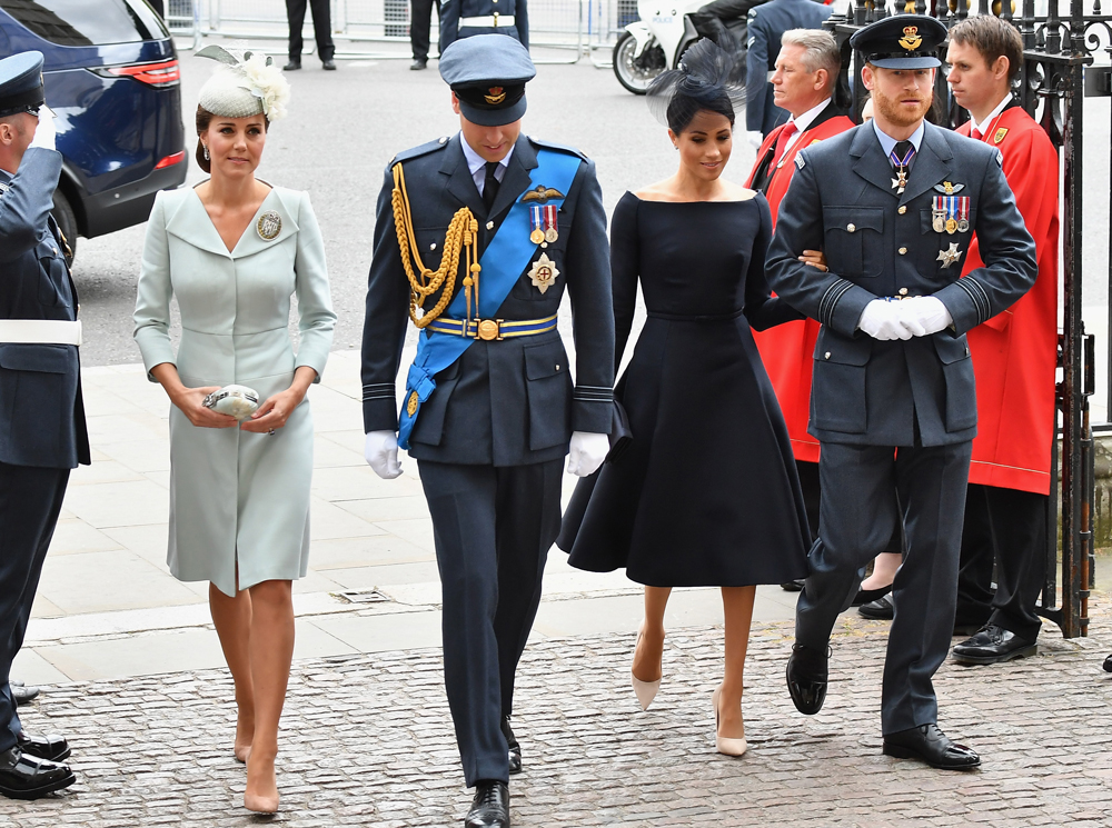 Герцоги Кембриджские и Сассекские вместе вышли на работу | marieclaire.ru