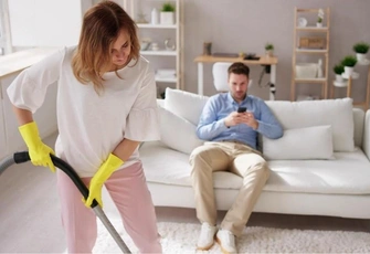 «Веду счет всем своим услугам в отношениях, словно бухгалтер»: историю нашей читательницы разбирает психолог