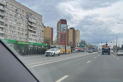 Желтый Ikarus замечен на дачном маршруте в Волгограде