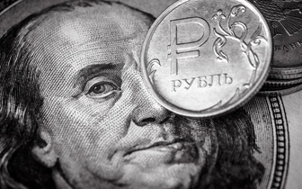 Доллар в России падает, а цены нет. Эксперты объяснили, почему