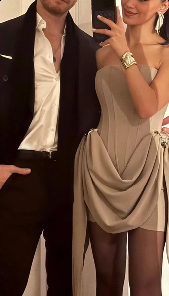 Источник: @selinyagcioglu