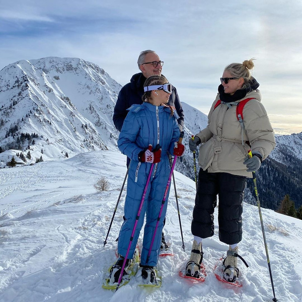 И лыжи, и загар: как Вера Брежнева провела время в Италии с мужем и младшей дочерью