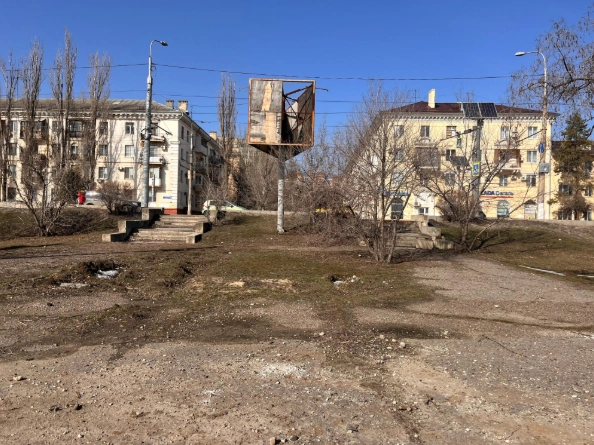 Сгнил от времени даже баннер | Источник: голосование за благоустройство на «Госуслугах»