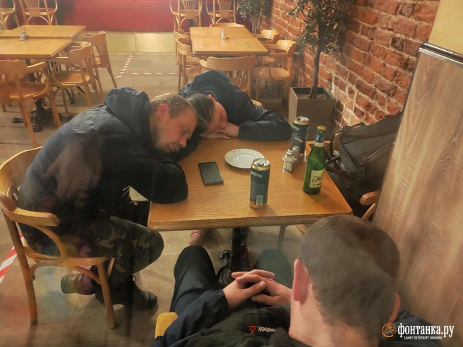 Одними запретами молодежь не остановить | Источник: Михаил Огнев / FONTANKA.RU