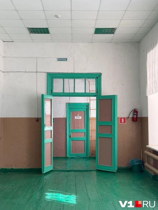 Изначально это была Царевская мужская земская гимназия | Источник: Елена Рублева / V1.RU