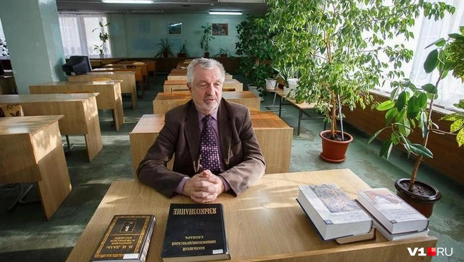 Василий Супрун считает, что управляющая компания решила заняться самоуправством | Источник: Алексей Волхонский / V1.RU