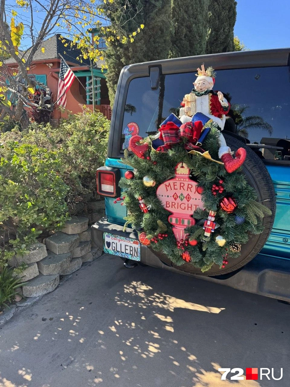 А так развлекаются владельцы автомобилей. Крутая идея? | Источник: читатель 72.RU