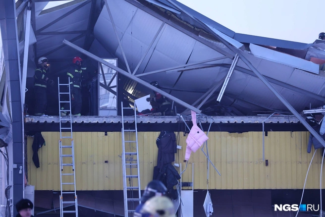 СК возбудил уголовное дело после обрушения крыши | Источник: Александр Ощепков / NGS.RU