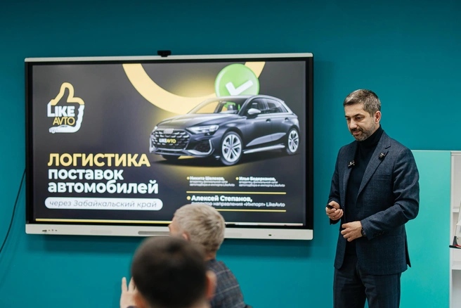 Каждый автомобиль проходит свою логистическую цепочку | Источник: Ксения Зимина