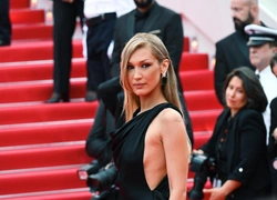 От Лайма до СПКЯ: Белла Хадид впервые рассказала о семи своих диагнозах