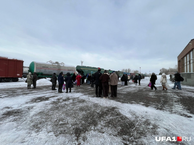 Очередь на поезд до Ижевска&nbsp;— и это ещё не все пришли | Источник: Андрей Бирюков / UFA1.RU
