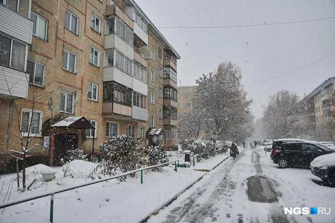 Отопление обещают дать сегодня | Источник: Александр Ощепков / NGS.RU