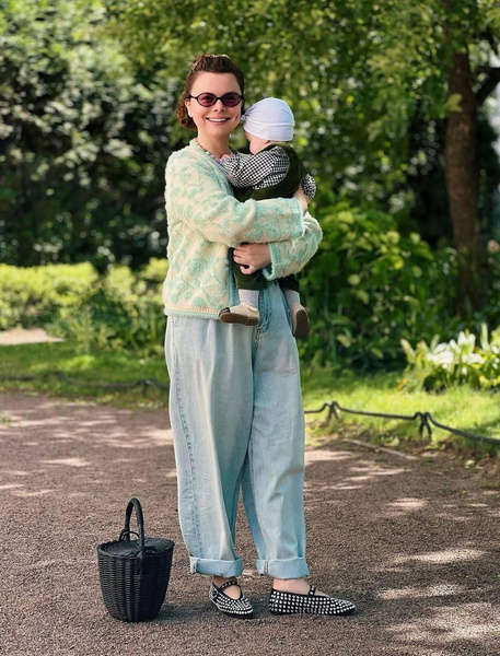 Редкое фото: Татьяна Брухунова показала дочь Матильду, родившуюся от 78-летнего Евгения Петросяна
