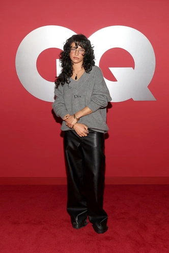 Как Одесса Эзайон стала нашей модной одержимостью (даже без помощи персонального стилиста) Как Одесса Эзайон стала нашей модной одержимостью (даже без помощи персонального стилиста)