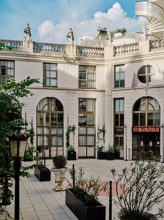 Парижский отель Rosalie с тайным садом на крыше